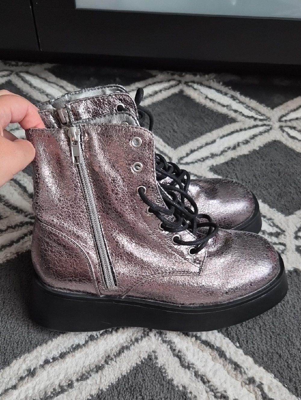 Steve Madden Jinez Crackle Moto Junior Boots Size 5M